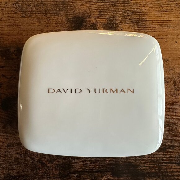 NEW David Yurman Ceramic Jewelry Valet Tray White Tan Suede RARE - Picture 3 of 6